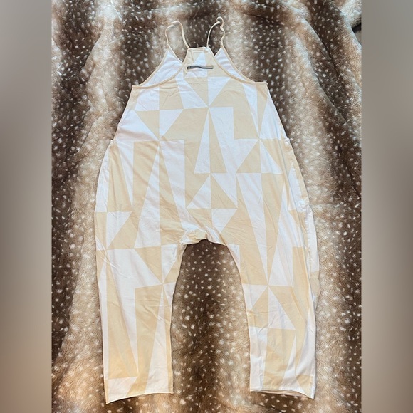 Free People FP Movement Bamboo Printed Combo Hot Shot Onesie Medium - Picture 6 of 8